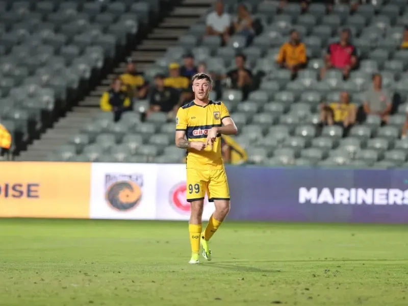 Sự nghiệp thi đấu ấn tượng của Ryan Edmondson tại Central Coast Mariners